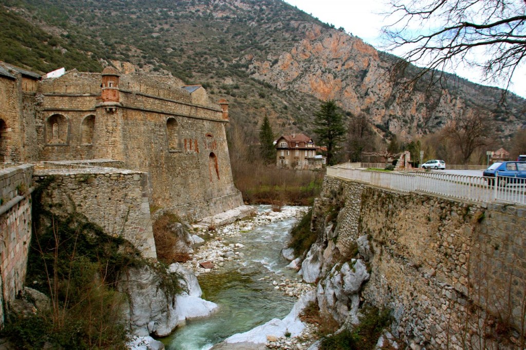 pyrenees fortified city