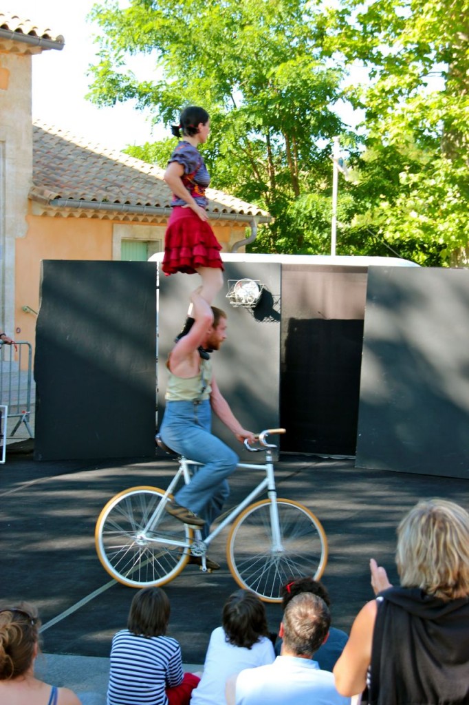 More free entertainment for the kids Capestang (escale en canal - Lirou)