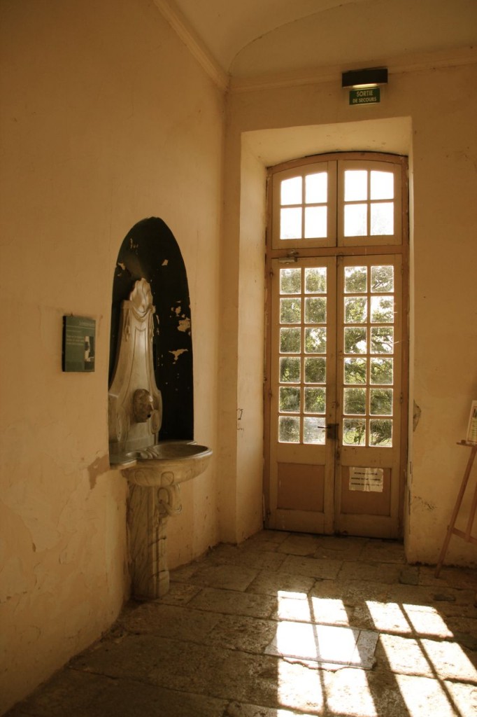 Exit to the gardens