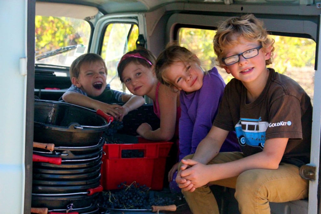 Juliet braves the kids in her car back home