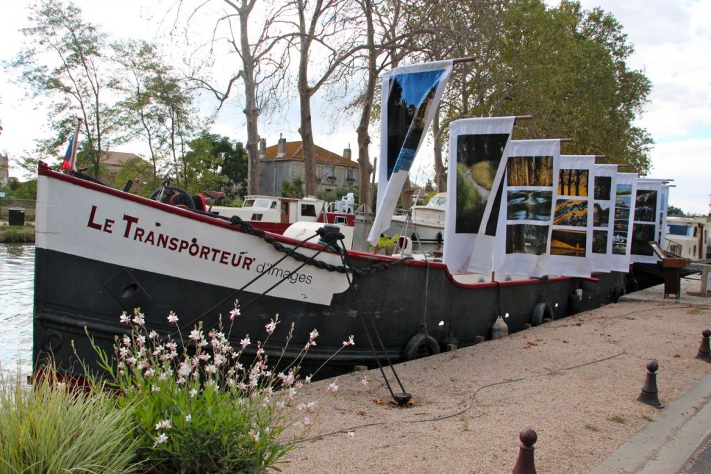 Le Transporteur parked on the Capestang port