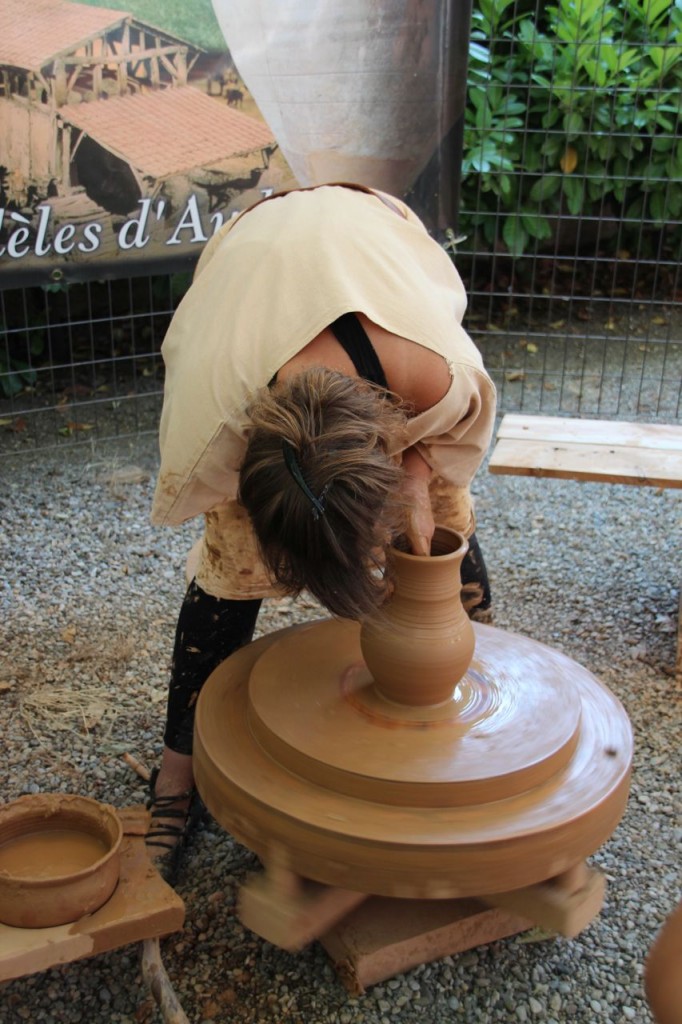 pottery 