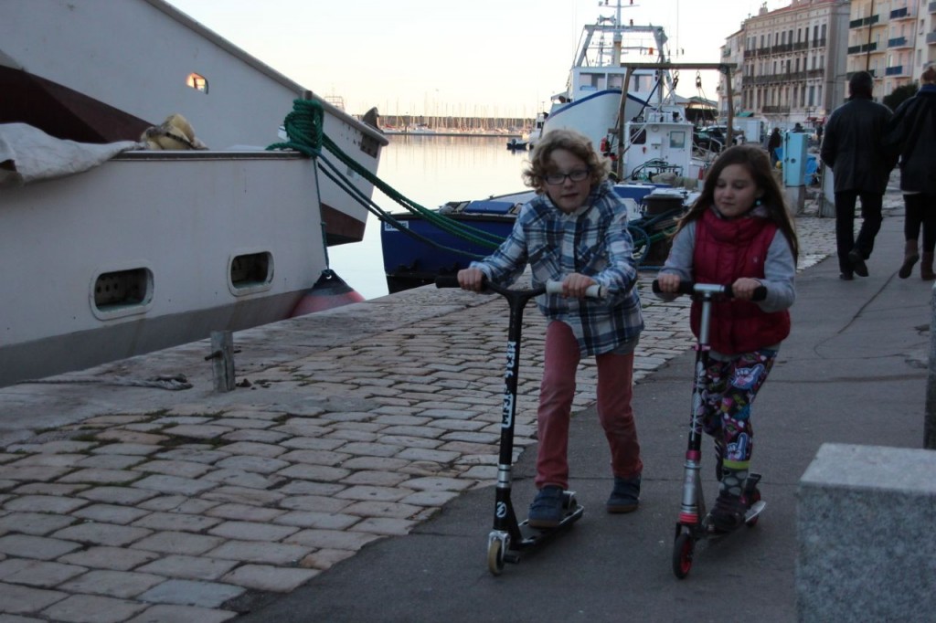 Scooters in Sete