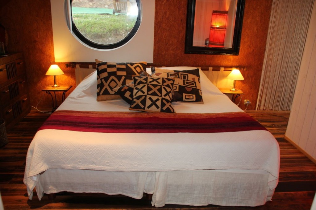 Alegria Canal du Midi Bedroom