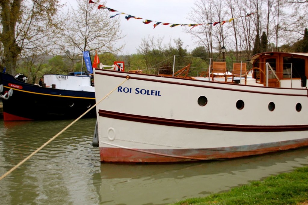 Pilot driven fully catered holidays Canal du Midi