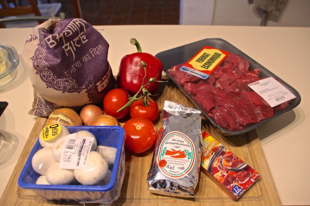 traditional Hungarian beef stew recipe