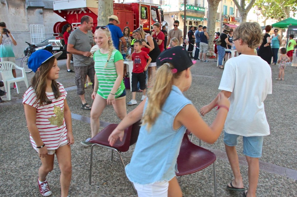 Musical chairs Capestng square