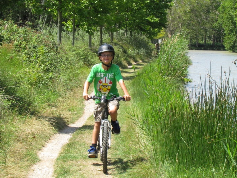 Cycling along the canal du midi