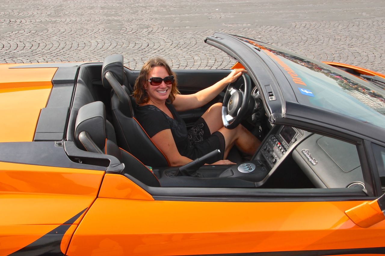 I found myself on the road Lamborghini, find yourself